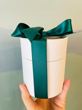 Load image into Gallery viewer, Indigo+Green Signature Candles