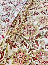 Load image into Gallery viewer, Fancy Gift Wrap