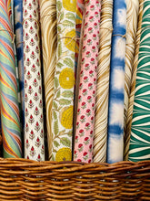 Load image into Gallery viewer, Fancy Gift Wrap