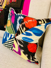 Load image into Gallery viewer, Handmade Pillows 18x18