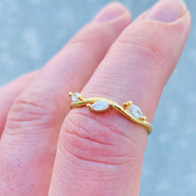 Load image into Gallery viewer, Shiny Stacking Rings